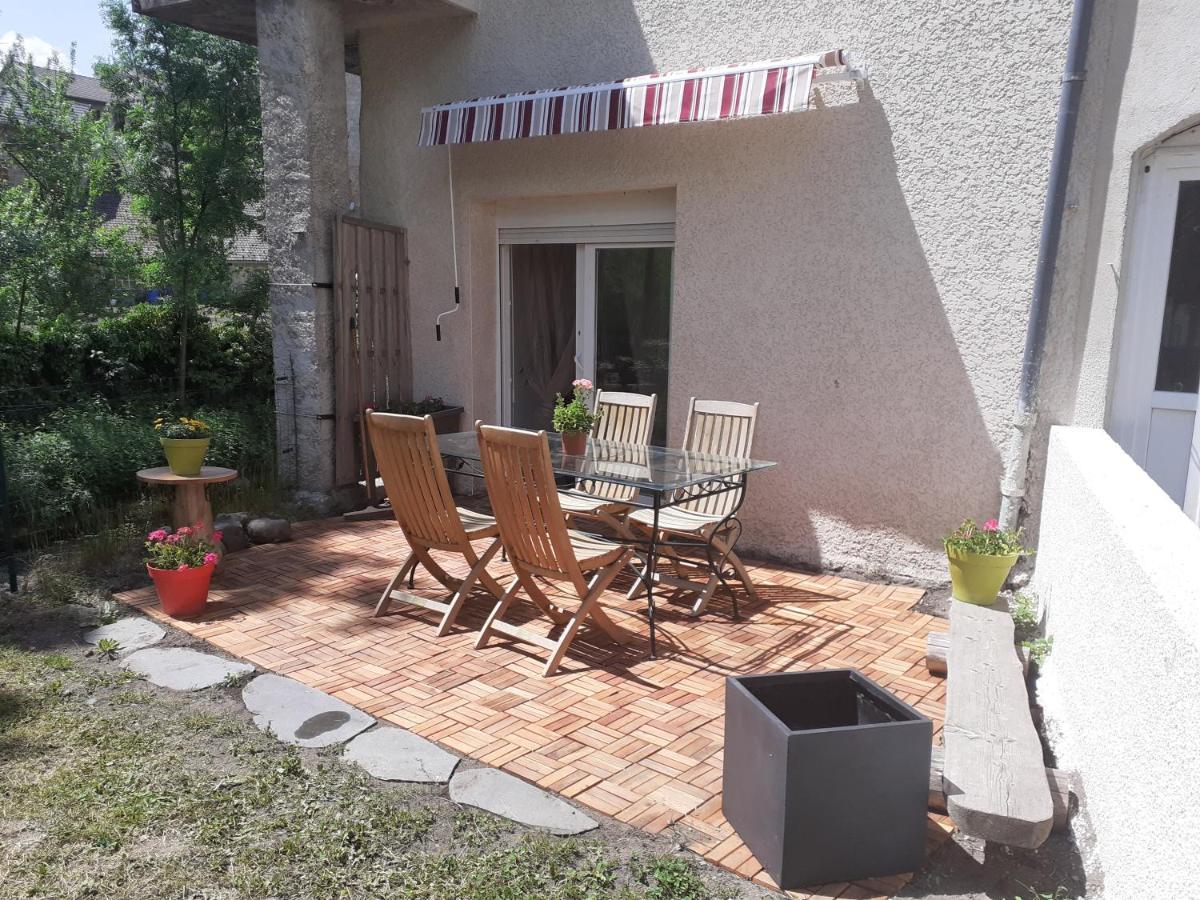 Appartement Rez De Chaussee Avec Terrasse Et Jardin Tence ภายนอก รูปภาพ